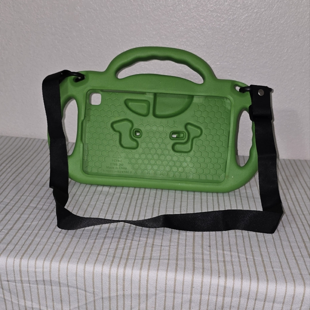 Green Tablet Protective Case - Picture 4 of 6